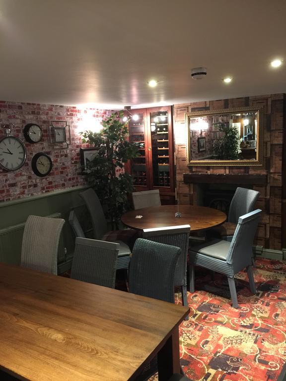 The Talbot Hotel Cleobury Mortimer Экстерьер фото
