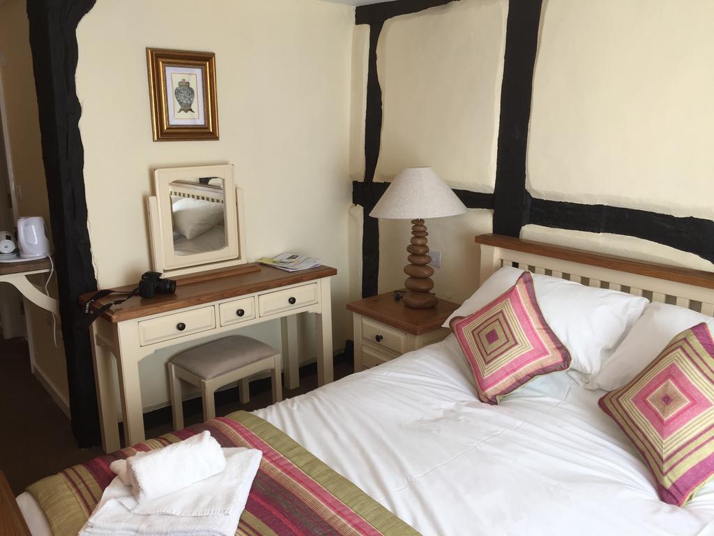 The Talbot Hotel Cleobury Mortimer Экстерьер фото