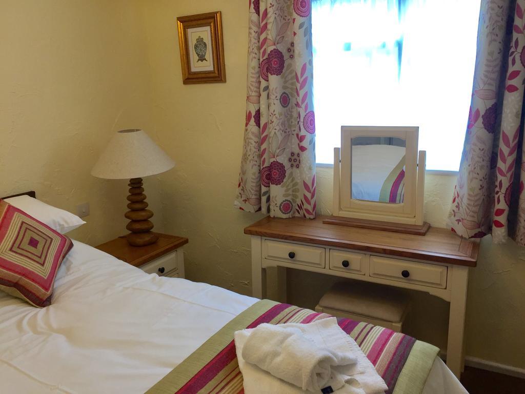 The Talbot Hotel Cleobury Mortimer Экстерьер фото