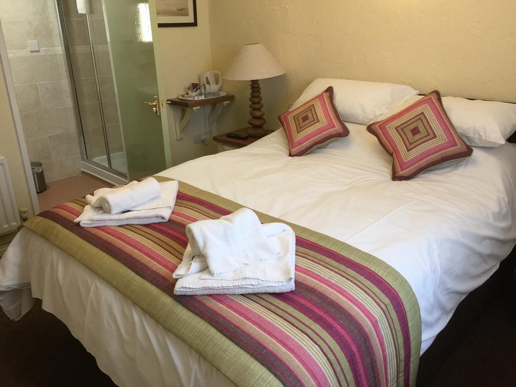 The Talbot Hotel Cleobury Mortimer Экстерьер фото