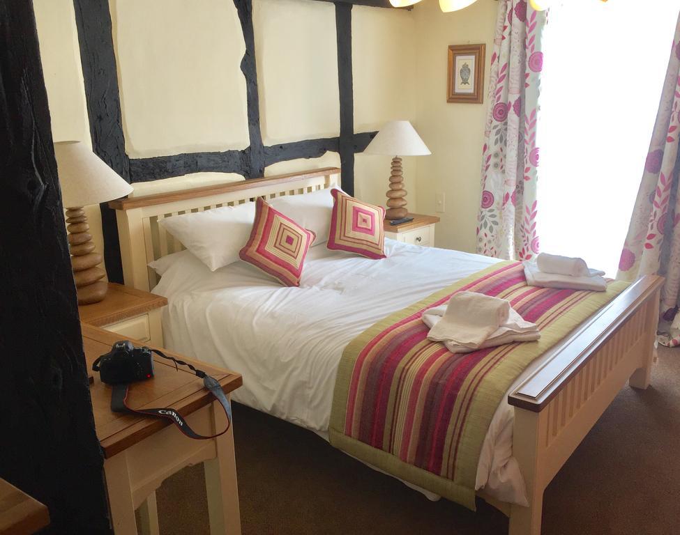 The Talbot Hotel Cleobury Mortimer Экстерьер фото