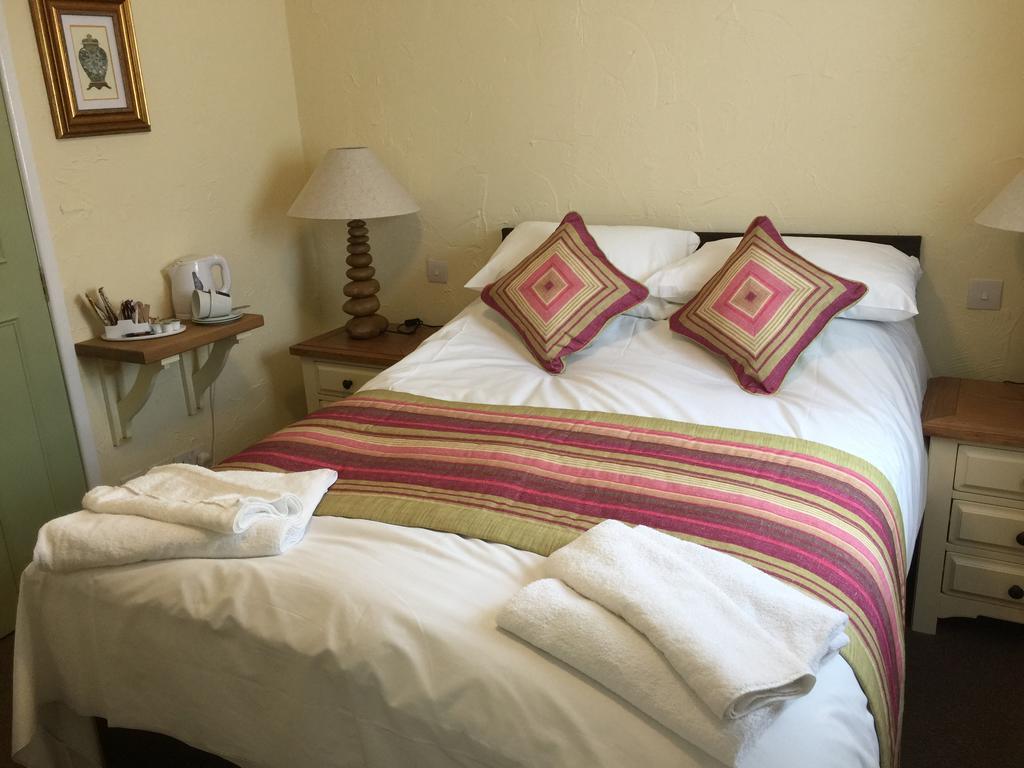 The Talbot Hotel Cleobury Mortimer Экстерьер фото