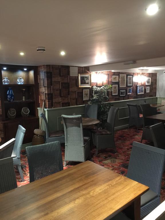 The Talbot Hotel Cleobury Mortimer Экстерьер фото