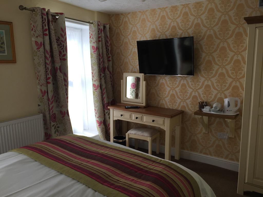 The Talbot Hotel Cleobury Mortimer Экстерьер фото