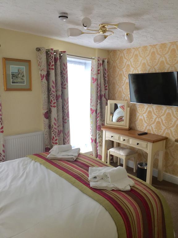The Talbot Hotel Cleobury Mortimer Экстерьер фото