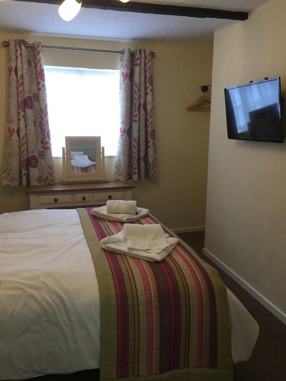 The Talbot Hotel Cleobury Mortimer Экстерьер фото