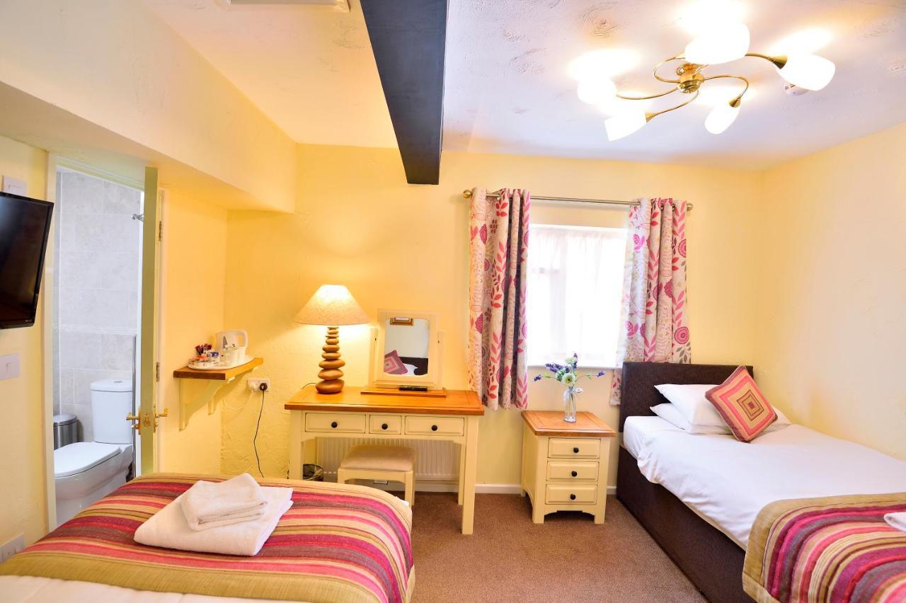 The Talbot Hotel Cleobury Mortimer Экстерьер фото