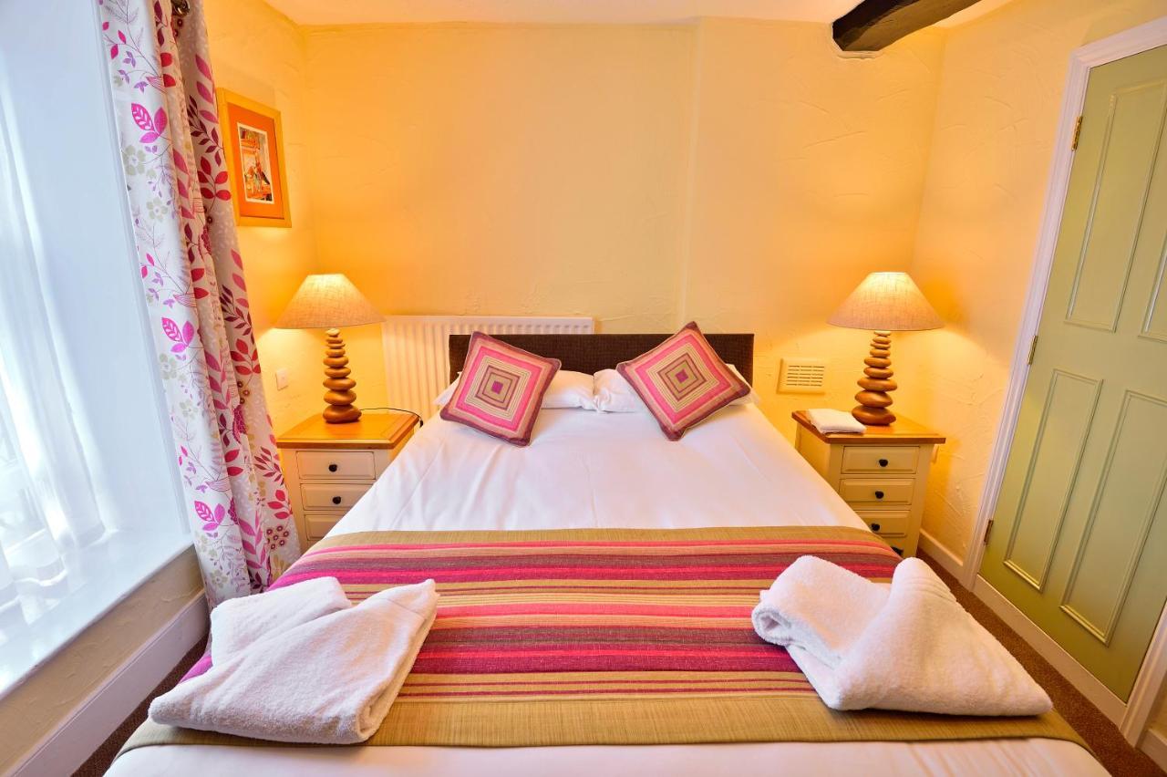 The Talbot Hotel Cleobury Mortimer Экстерьер фото